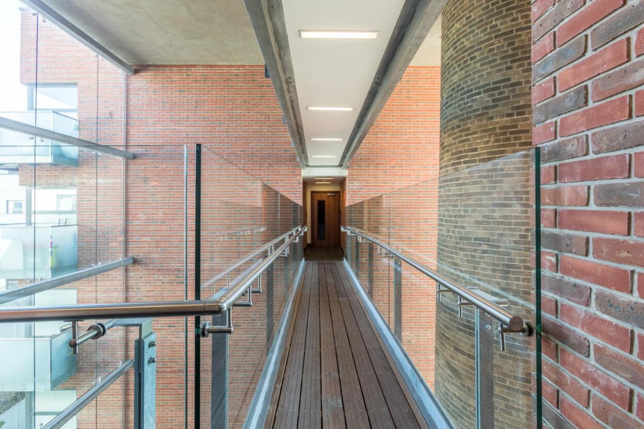 Luxury 2-Bed Flat Parking And Close To The Tube London Bagian luar foto